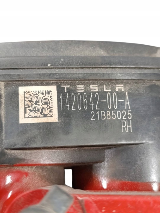 фото №12, Tesla модель s 2021 комплект комплект диск i затискачів гальмівних
