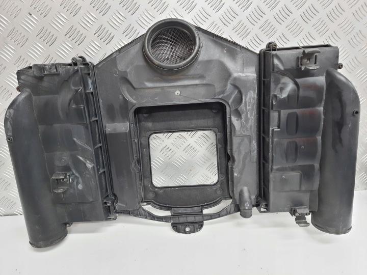фото №5, Mercedes w203 w207 w209 w211 w212 3.0 3.5 v6 корпус фильтра воздуха
