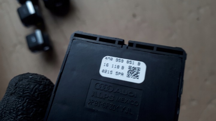 фото №6, A4 b9 8w выключатель стекло хром переключатель 5x a5 8w