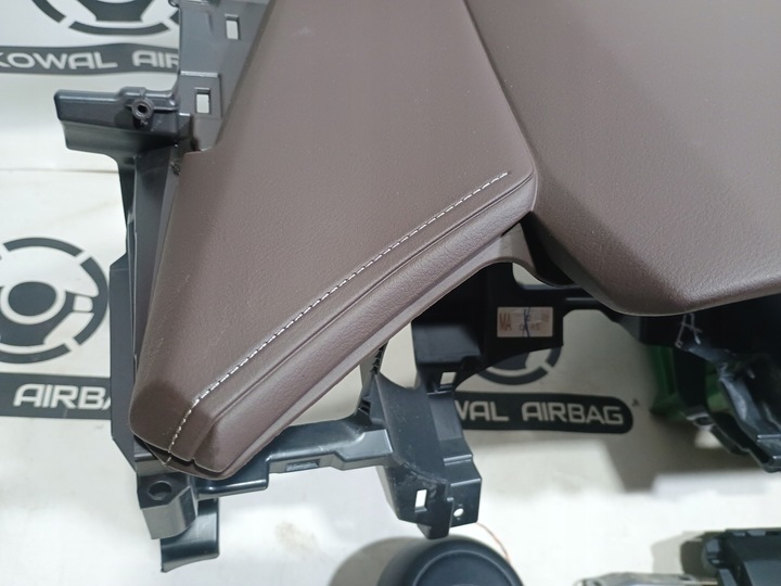 фото №5, Mazda cx30 cx 30 панель консоль подушка безпеки подушки ремені захист колонки оригінал матеріал