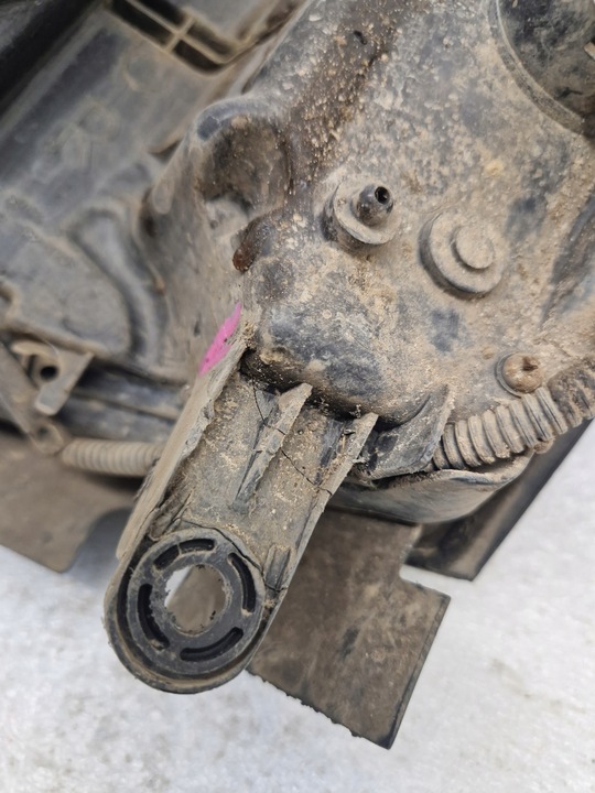 фото №8, Nissan patrol y61 gu4 2004- фара лампа права gu4 eu європа оригінал