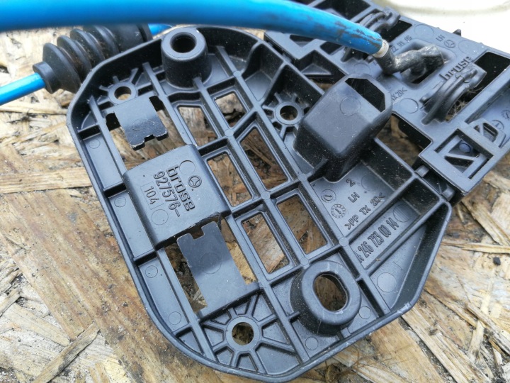 фото №4, Замок двері ліві заднє mercedes gla w156