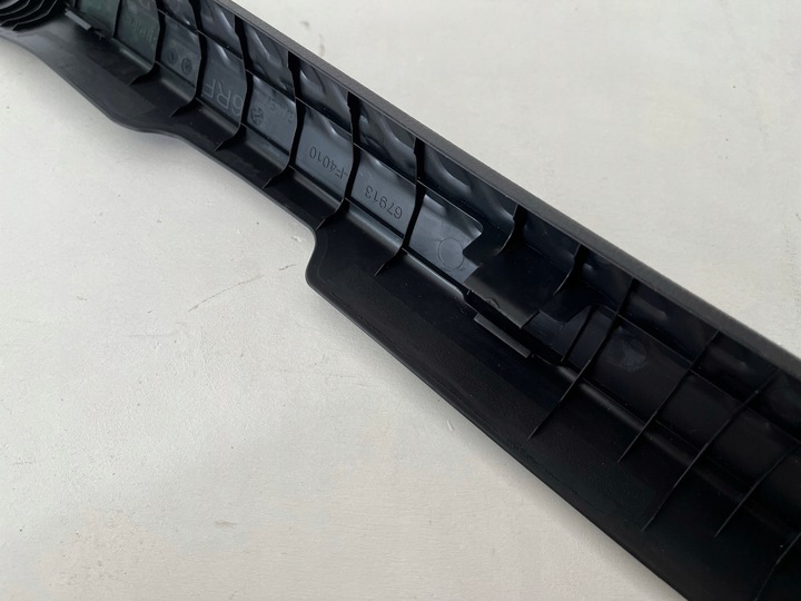 фото №9, C-hr chr защита порога планка пороговая правые перед