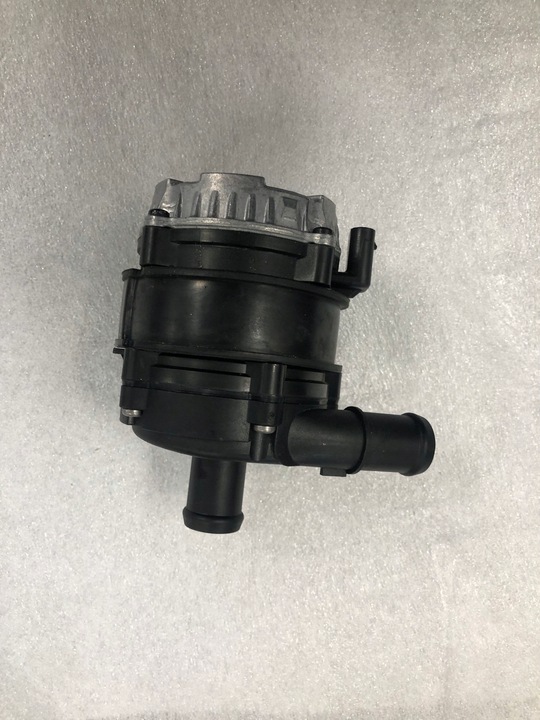фото №1, Насос води vw passat 04l965567a.....