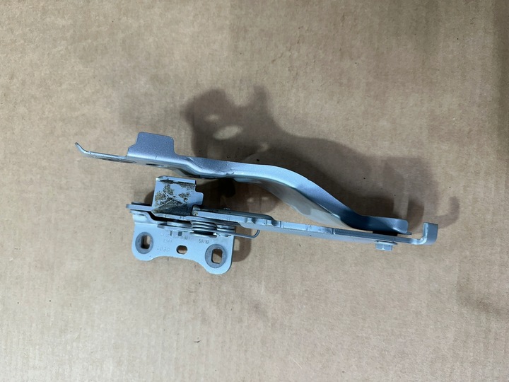 фото №8, Петля капота левый, крепление капота левая mercedes w177, cla w118,a1778801100