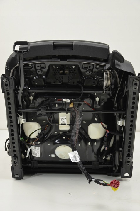 фото №9, Vw passat b8 fl універсал сидіння шкіра алькантара підігрів