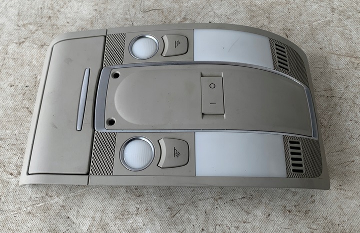 фото №4, Освещение кабины перед audi q7 4l 4l0947135f