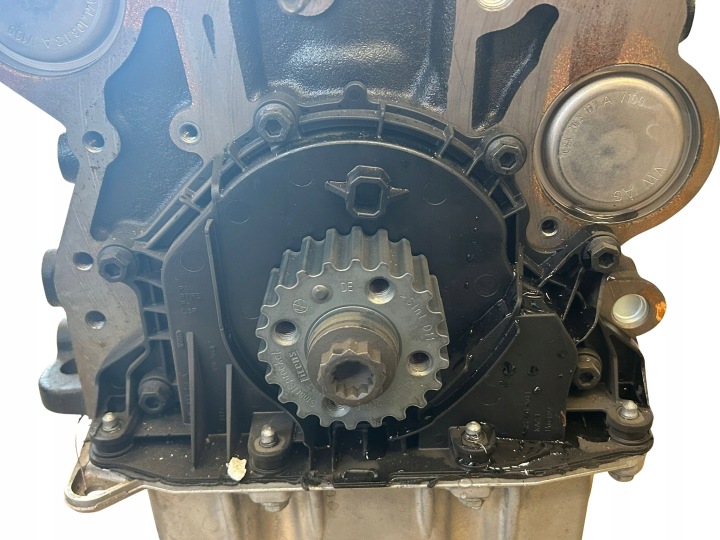 фото №9, Блок двигателя стойка 2.0 tdi cuw audi vw 03n103011a демонтаж km