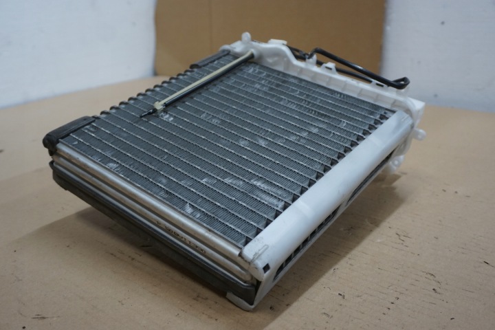 фото №10, Toyota rav4 ii испаритель кондиционера 2,0 d4d 00-05r европа