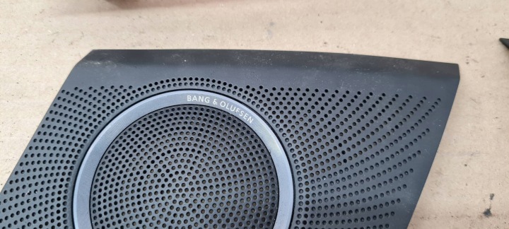 фото №10, A5 8t s5 маскувальна накладка консолі панелі bangolufsen 2x 8t0035427 8t0035428