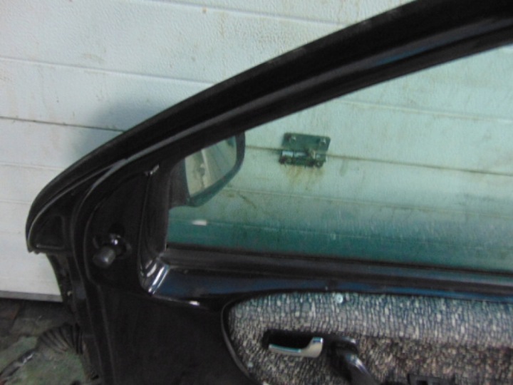 фото №8, Volkswagen lupo 1.0b 2000r hb 3d дверь передние правое код краски l041