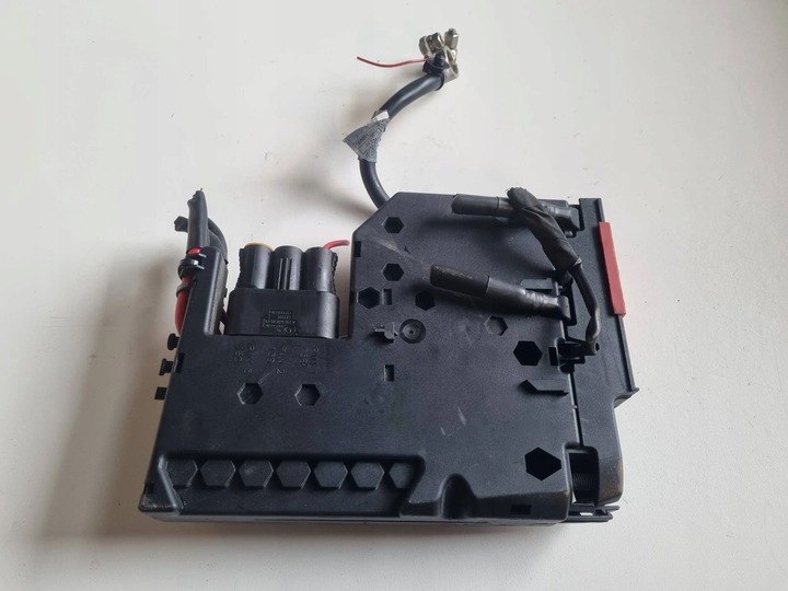 фото №9, Mercedes w204 клемма плюсовая модуль a2075401550