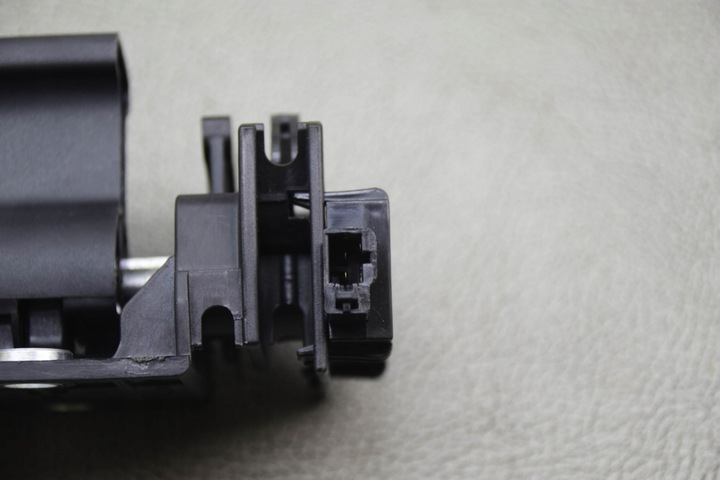 фото №7, Задняя левая ручка внутренняя vw sharan 7n1, 7n2 7n0843641 2.0l дизель