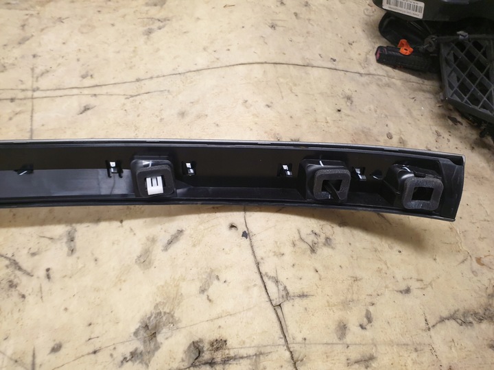 фото №10, Land rover l460 планка кришки m8e2-404c42