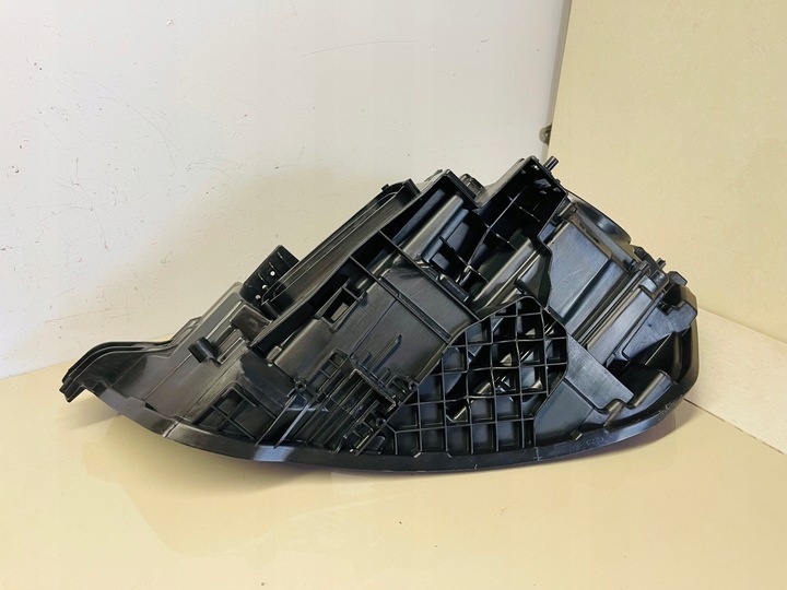 фото №9, Корпус корпус права лампи перед mercedes cla w118