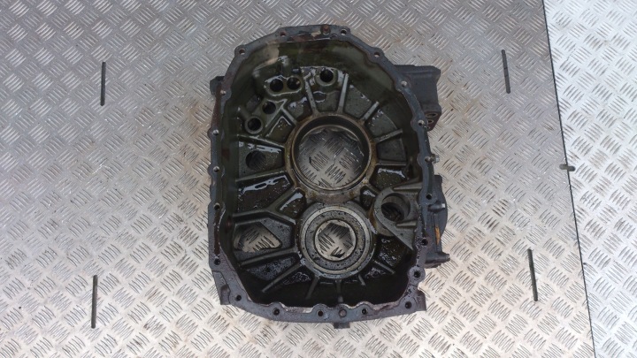 фото №8, Корпус коробки коробка передач средняя scania r grs 895