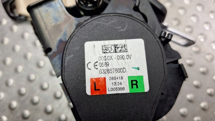фото №6, Pas безпеки праве зад 632657800d bmw 5 g30 g31