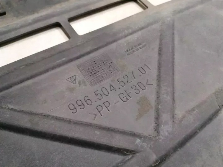 фото №10, Porsche 911 996 undertray 99650402900 молдинг шасі ручної коробки коробка передач