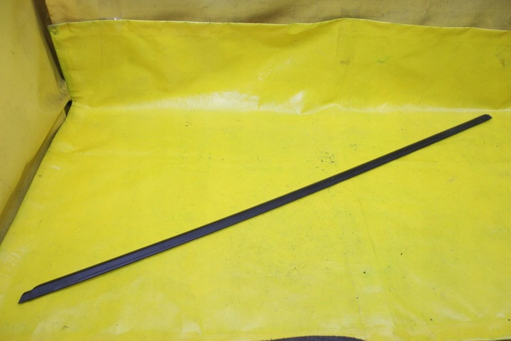 фото №1, Накладка порогова праві перед porsche cayenne i