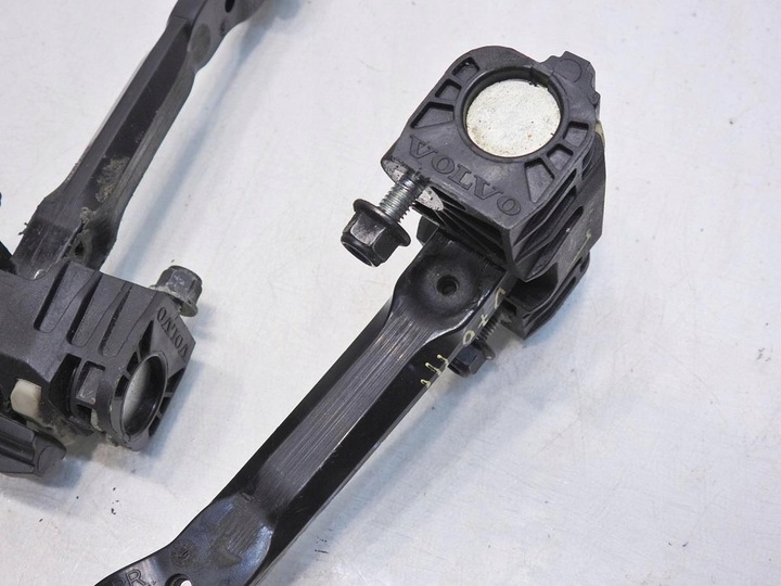 фото №7, Ограничитель дверь зад volvo v70 iii 31217754