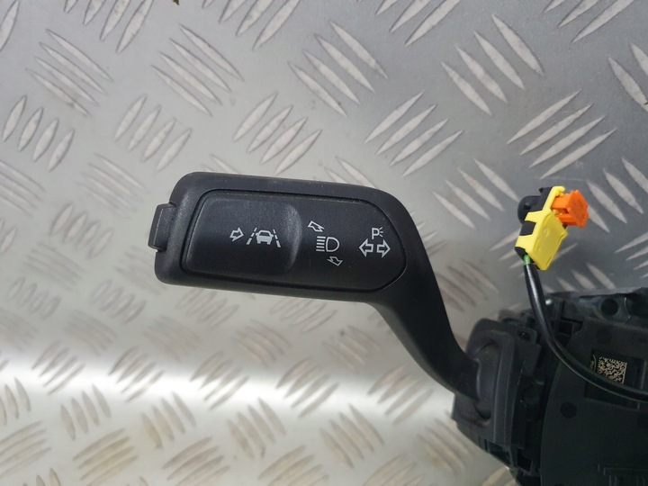 фото №3, Рулевой/подрулевой переключатель лента ford fiesta mk8