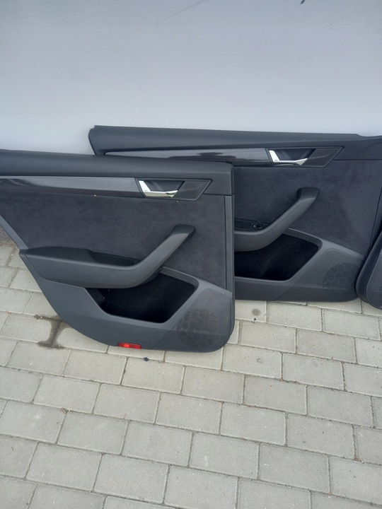 фото №12, Сидіння шкіряні skoda superb iii r line