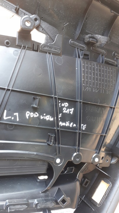 фото №9, S6 c7 a6 4g боковина двері лівий зад шкіра ambiente