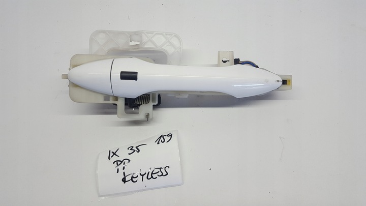 фото №1, Hyundai ix35 2010-2015r ручка дверь правая перед keyless