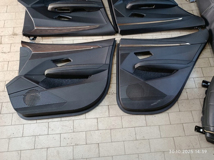 фото №9, Сиденья диван салон обшивки renault megane v e-tech кожа