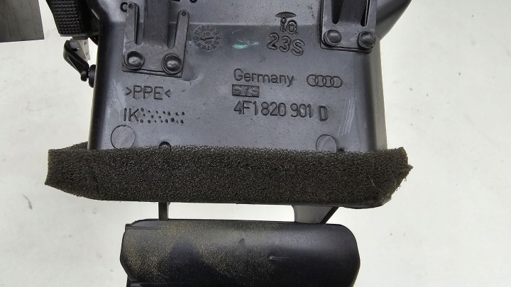 фото №7, Audi a6 c6 рестайлінг чорна ліва решітка повітропровід eu 4f1820901d