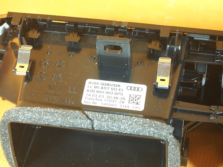 фото №8, Audi q3 83a 22km ґрати повітропровід консолі 83b820901 / 83b820902 / 83b820903