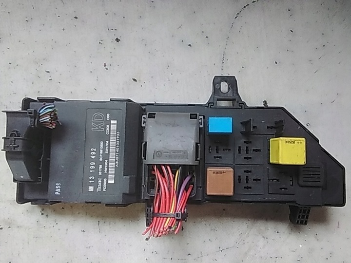 фото №1, 9232 opel vectra c коробка запобіжників 13181983