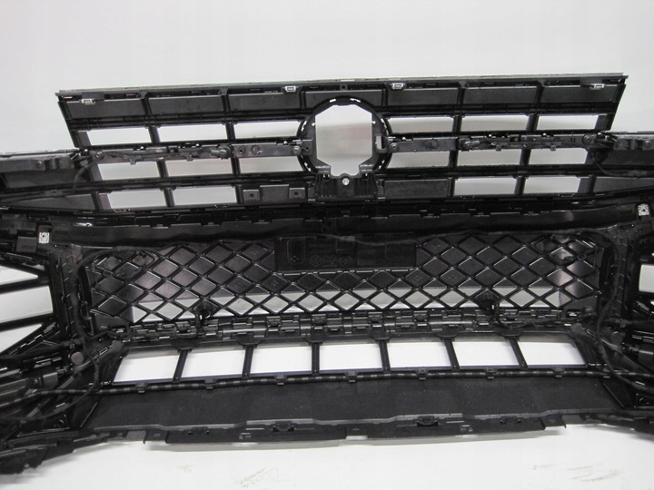 фото №8, Бампер vw touareg 760 рестайлінг ксенон 6 pdc led r-line перед переднє