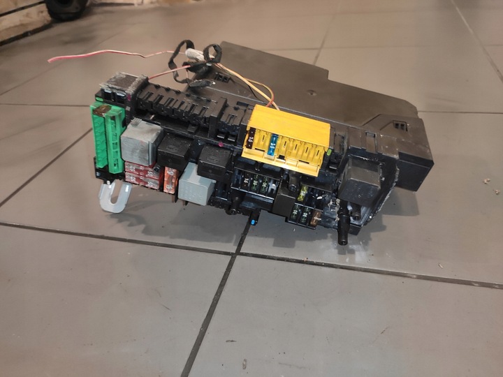 фото №7, Mercedes c-klasa w204 коробка предохранителей модуль sam a2049000902 bdb