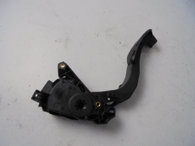 фото №1, Педаль газа renault clio v 1.6 e-tech 19-