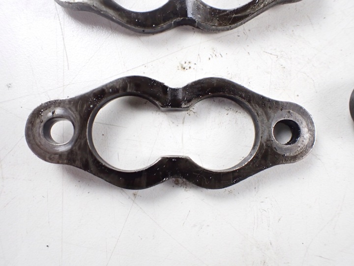 фото №9, Лапи подножка крепление форсунок audi a6 c6 2.7 tdi европа