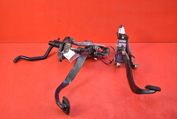 фото №1, Педаль педалі зчеплення гальмо eu toyota auris 2 ii 12-18