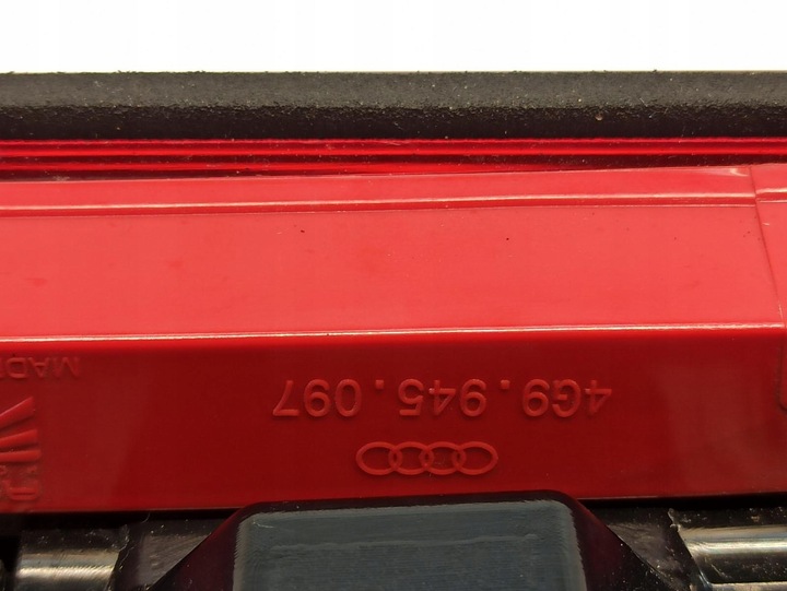 фото №8, Audi a6 c7 спойлер крышки s-line lzs7 4g9827933a