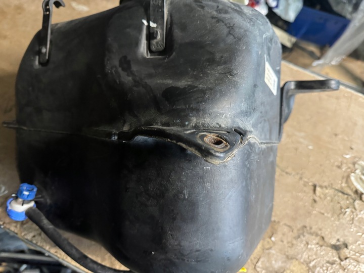 фото №14, Mercedes sprinter 906 рестайлинг бак насос adblue