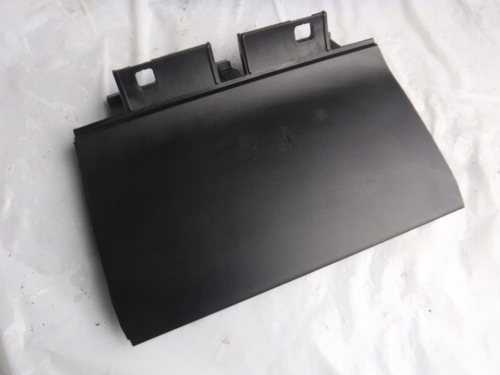 фото №1, Полка 8p0864138e audi a3 8p 3дверные