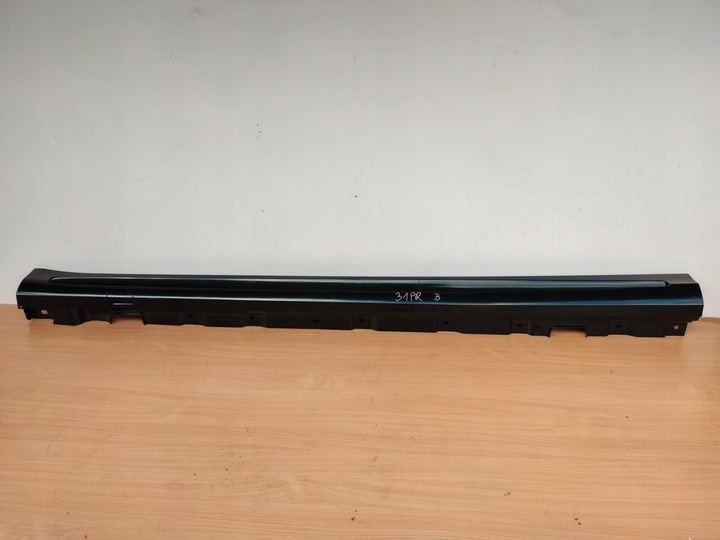 фото №1, S-klasa s-class 222 amg левый порог 6.3 6.5 набор