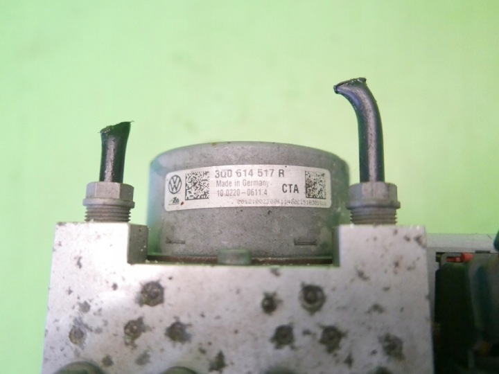 фото №7, Блок керування abs esc 3q0907379r 3q0614517r vw golf vii 2.0 tdi 12-16