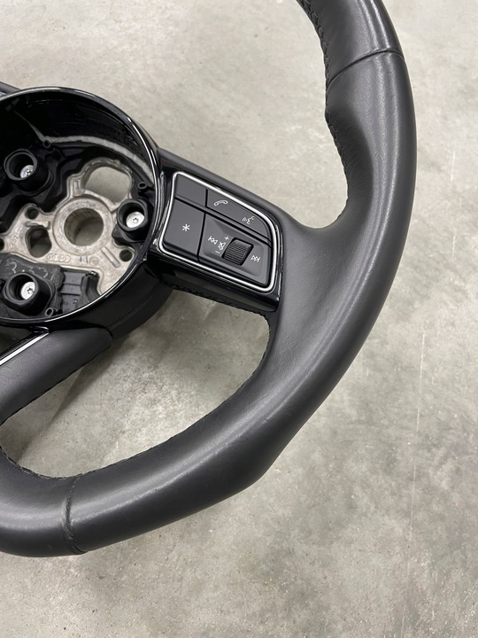 фото №7, Кермо багатофункціональна a4 b9 a5 8w шкіра зрізана пелюстки