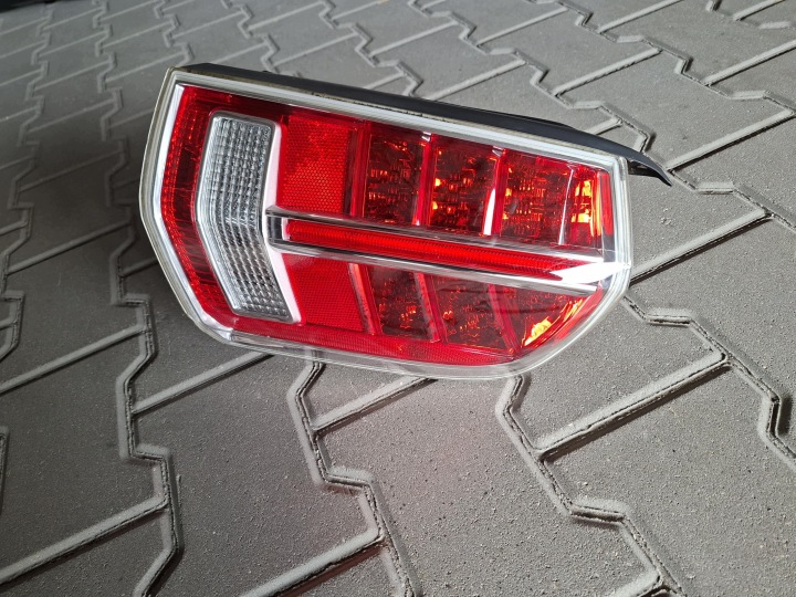 фото №11, Фара зад задняя правая 68154610ab европа chrysler 300c ii thema