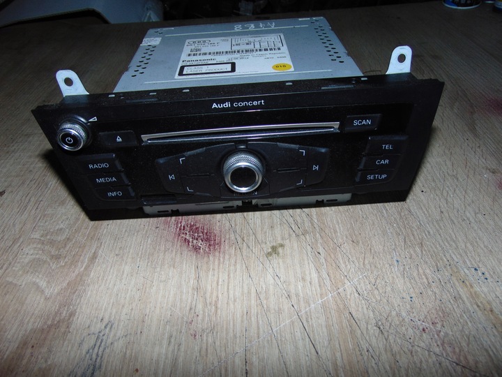 фото №1, Радіо cd sd audi concert 8r1035186f audi a4 b8 q5 8r0