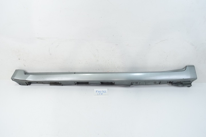 фото №1, Toyota avensis t27 2008- планка пороговая левая 75860-05020