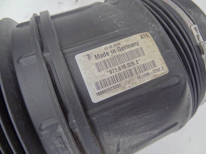 фото №8, Праве повітряна подушка подушка зад 971616026e porsche panamera 971 974