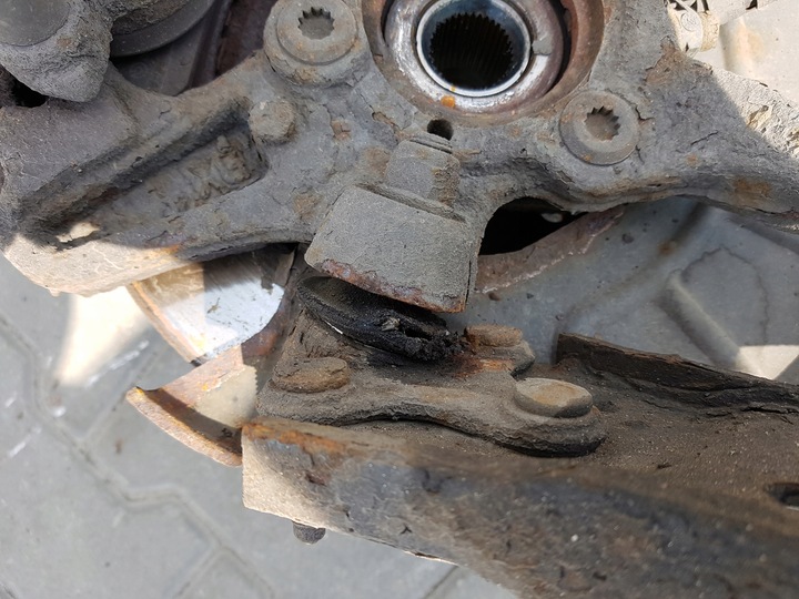 фото №5, Audi a3 8p 04- 1.9 tdi амортизатор поворотный кулак правая