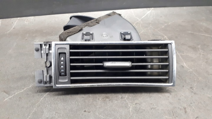 фото №1, 4f1820902a решётка воздуховод правая audi a6 c6