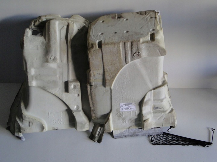 фото №16, Mercedes c 205 43 amg рестайлінг засіб сидіння диван стеля оббивка боковина